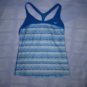 NIKE workout tank top (built-in sports bra)